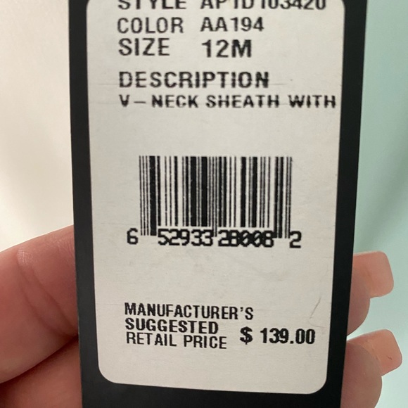 NWT Cap sleeve sheath dress with draped bodice - Picture 7 of 7